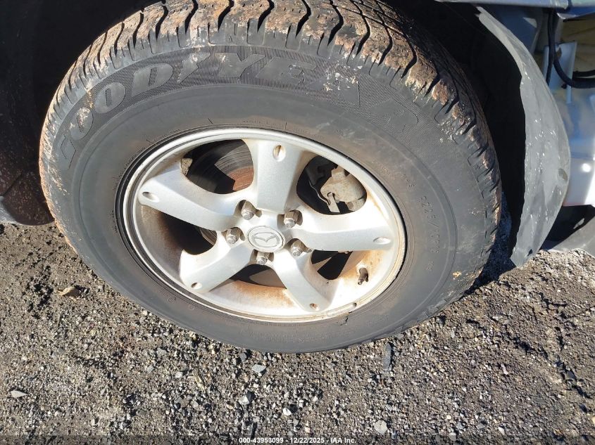 2005 Mazda Tribute S VIN: 4F2CZ94145KM30989 Lot: 43953099