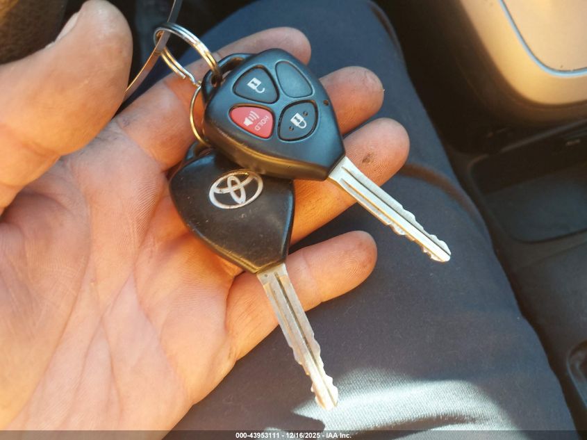 2010 Toyota Matrix VIN: 2T1KU4EE1AC261119 Lot: 43953111