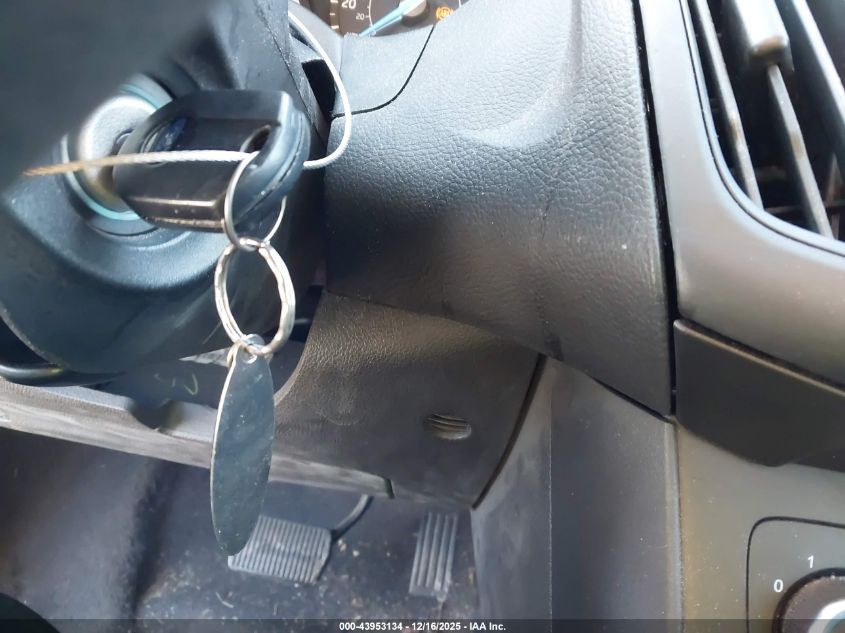 2017 Ford Focus S VIN: 1FADP3E29HL326694 Lot: 43953134