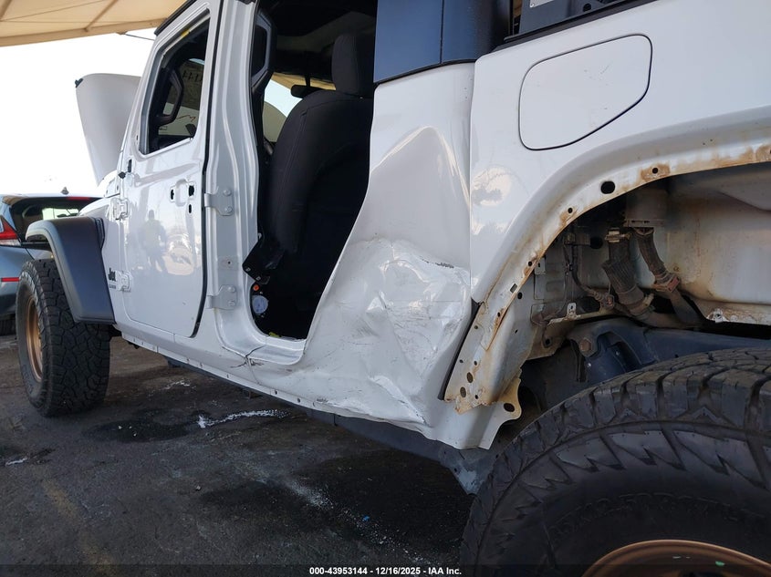 VIN 1C6HJTAG5LL126328 2020 JEEP GLADIATOR SPORT S 4X4