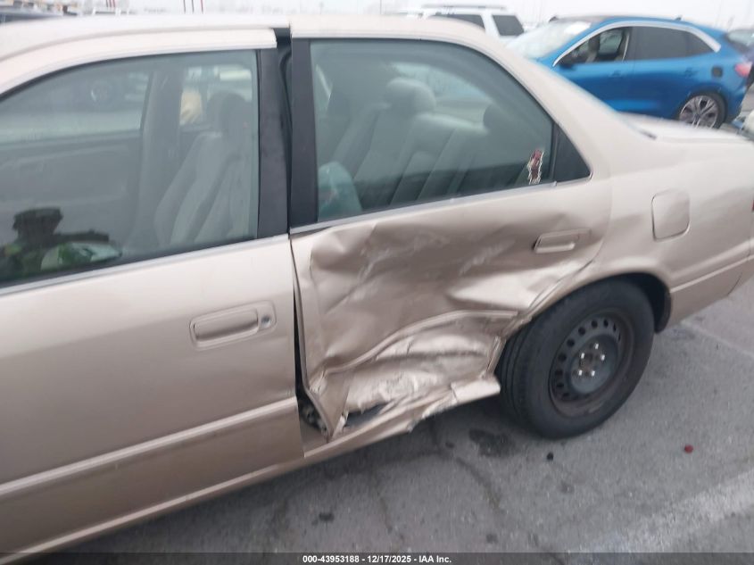 1998 Toyota Camry Le VIN: JT2BG22K7W0243918 Lot: 43953188