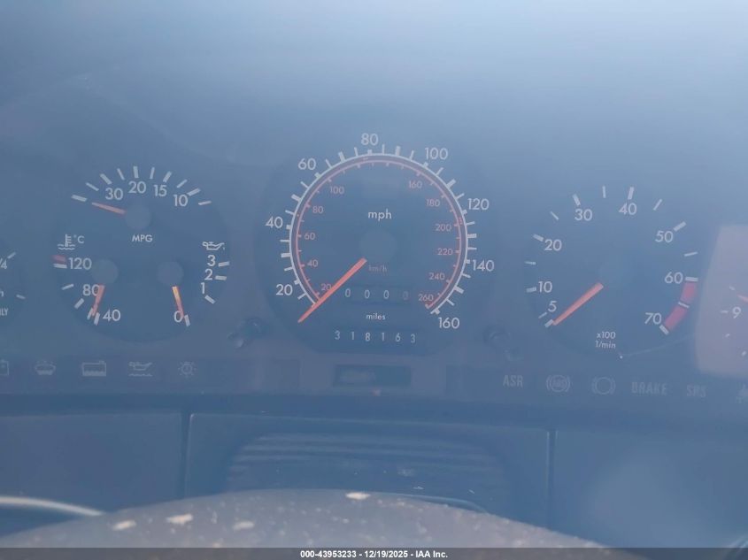 1992 Mercedes-Benz 500 Sel VIN: WDBGA51E7NA018093 Lot: 43953233