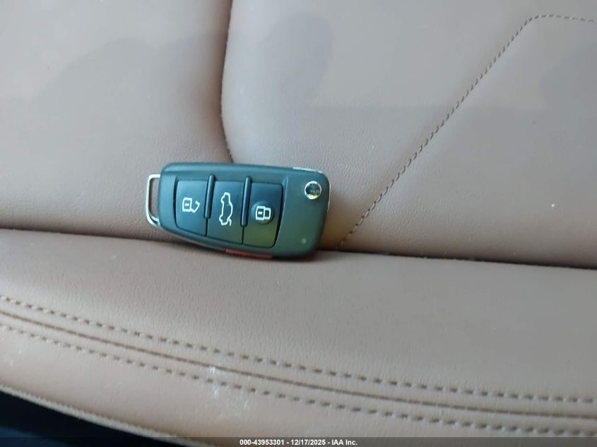 2025 Audi Q3 Premium 45 Tfsi S Line Quattro Tiptronic VIN: WA1EECF34S1065774 Lot: 43953301