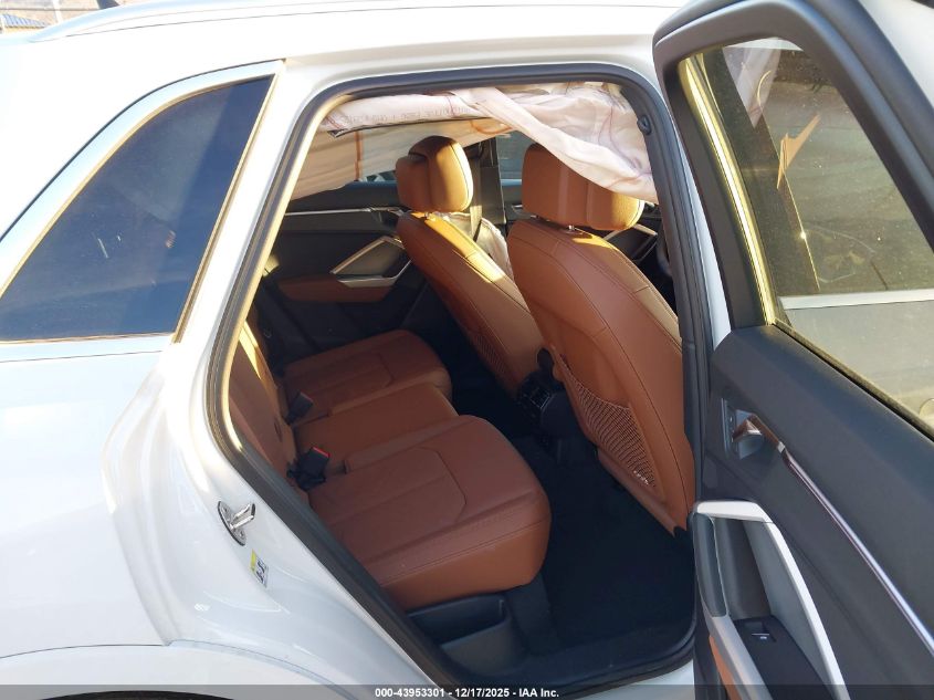 2025 Audi Q3 Premium 45 Tfsi S Line Quattro Tiptronic VIN: WA1EECF34S1065774 Lot: 43953301