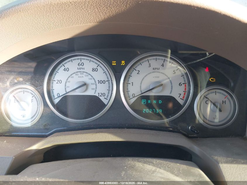 2010 Chrysler Town & Country New Lx VIN: 2A4RR2D13AR375118 Lot: 43953303