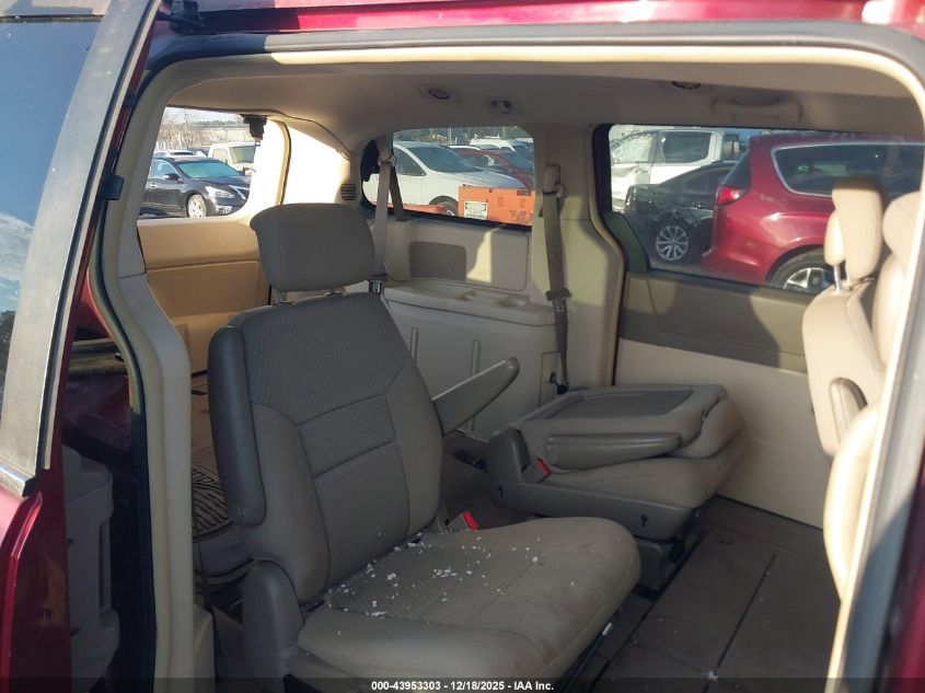 2010 Chrysler Town & Country New Lx VIN: 2A4RR2D13AR375118 Lot: 43953303