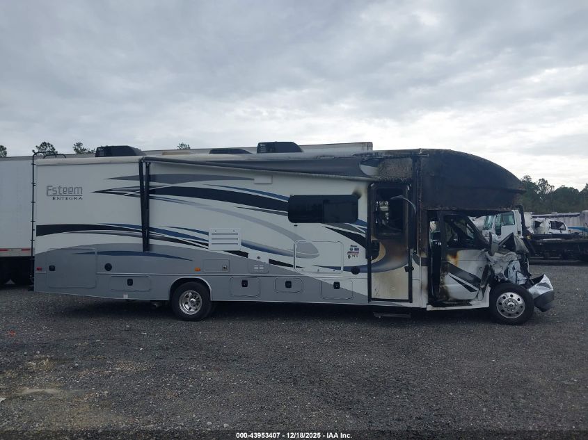 2022 Ford E-450 Cutaway VIN: 1FDXE4FN0NDC24455 Lot: 43953407