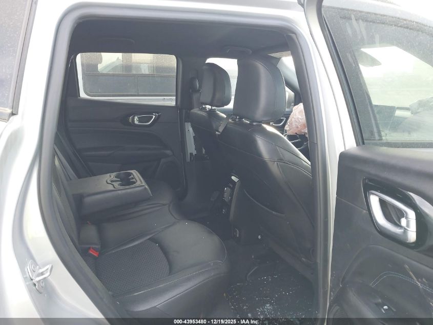 2025 Jeep Compass Latitude 4X4 VIN: 3C4NJDBN3ST587058 Lot: 43953480