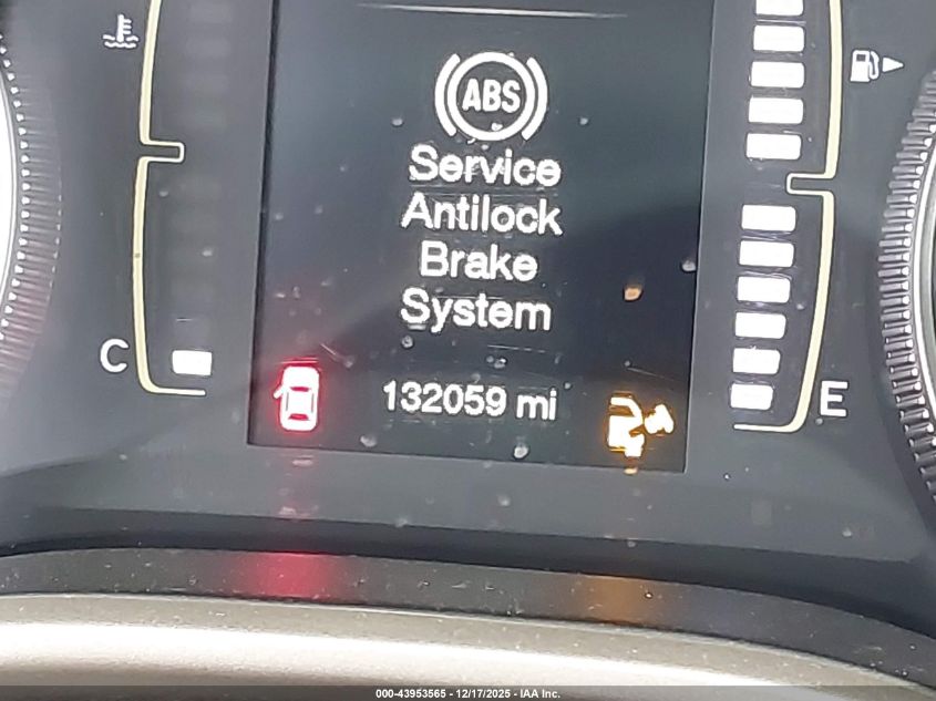 2015 Jeep Cherokee Latitude VIN: 1C4PJMCS2FW687262 Lot: 43953565