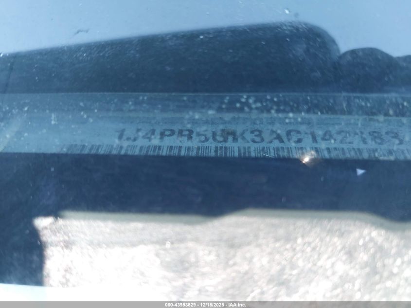 2010 Jeep Grand Cherokee Limited VIN: 1J4PR5GK3AC142183 Lot: 43953629