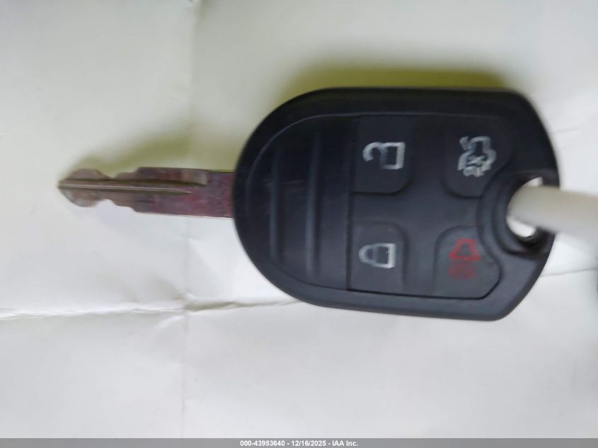 2010 Ford Escape Limited VIN: 1FMCU9E75AKC21753 Lot: 43953640