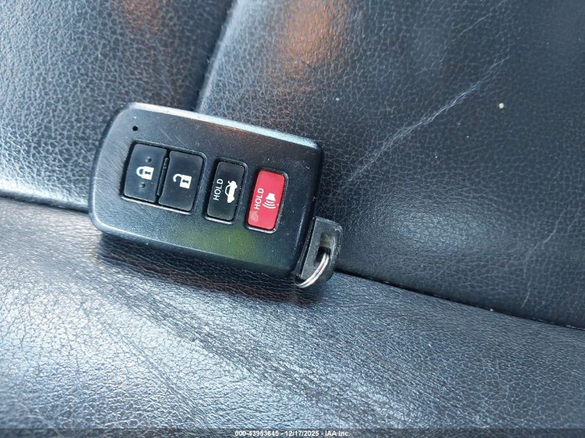 2015 Toyota Avalon Xle VIN: 4T1BK1EB0FU145121 Lot: 43953645