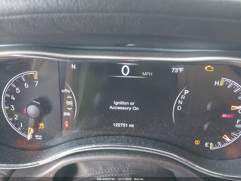 2017 Jeep Grand Cherokee Overland 4X2 VIN: 1C4RJECGXHC605549 Lot: 43953700