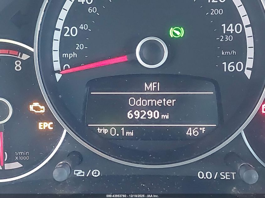 2014 Volkswagen Beetle 1.8T VIN: 3VW517AT3EM823155 Lot: 43953760