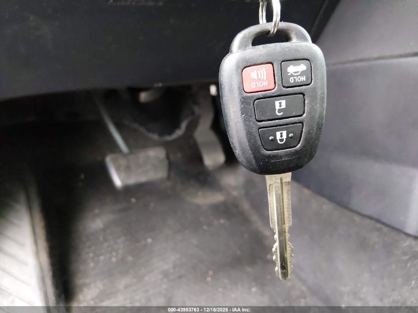 2017 Toyota Corolla Le VIN: 2T1BURHE1HC781114 Lot: 43953763