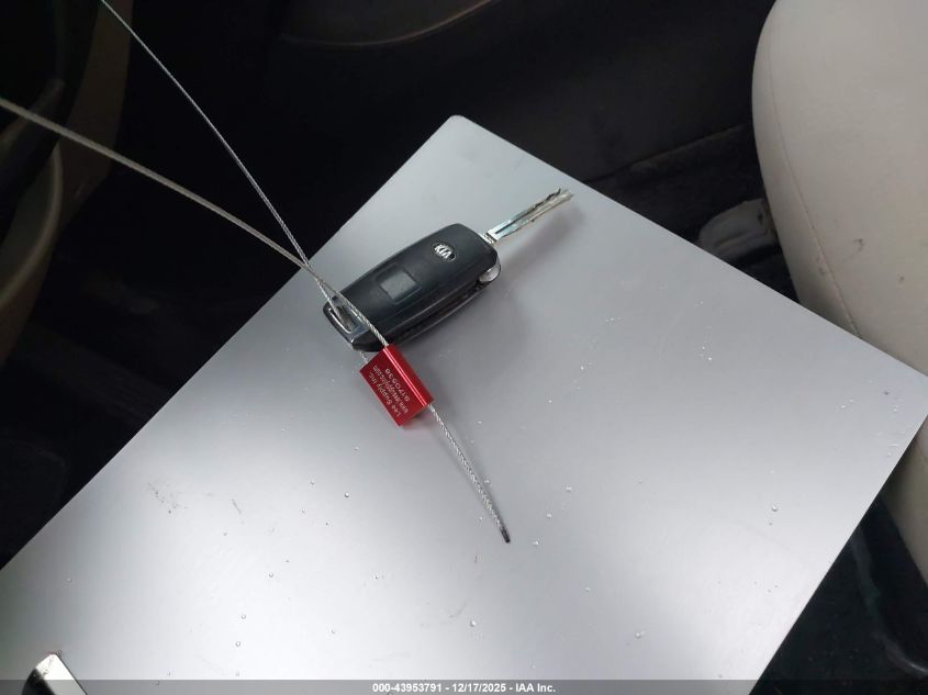 2015 Kia Optima Lx VIN: 5XXGM4A78FG360808 Lot: 43953791