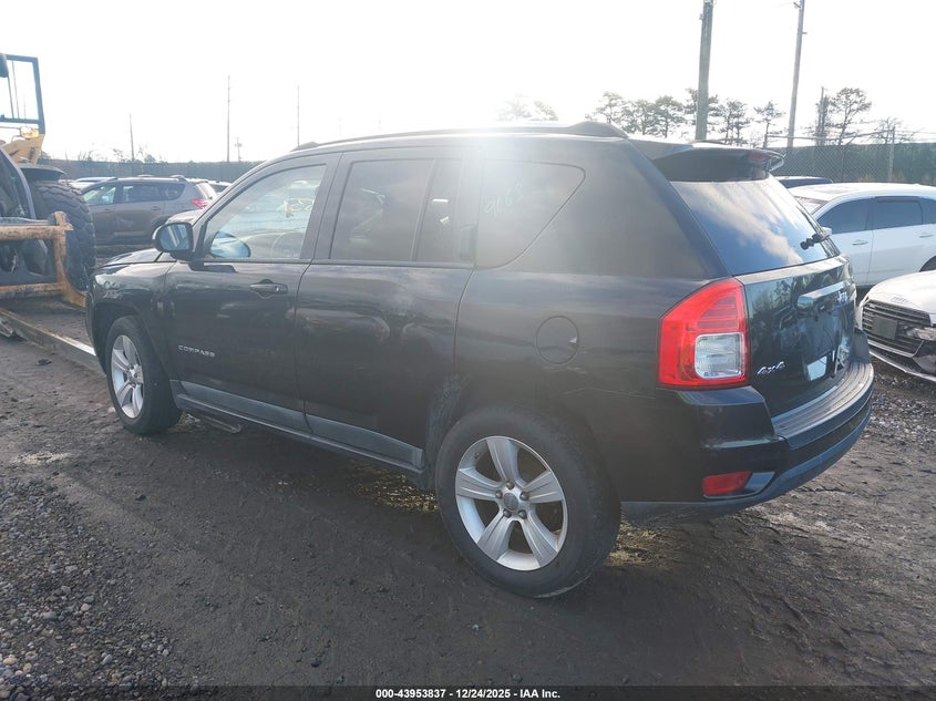 Vin: 1j4nf1fb0bd206976, lot: 44449480, jeep compass 20113