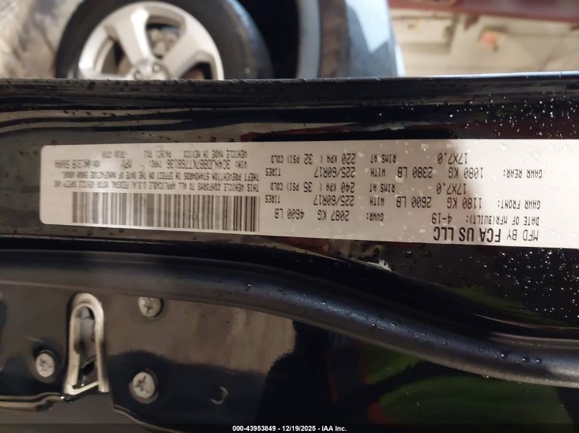 2019 Jeep Compass Latitude 4X4 VIN: 3C4NJDBB7KT768136 Lot: 43953849