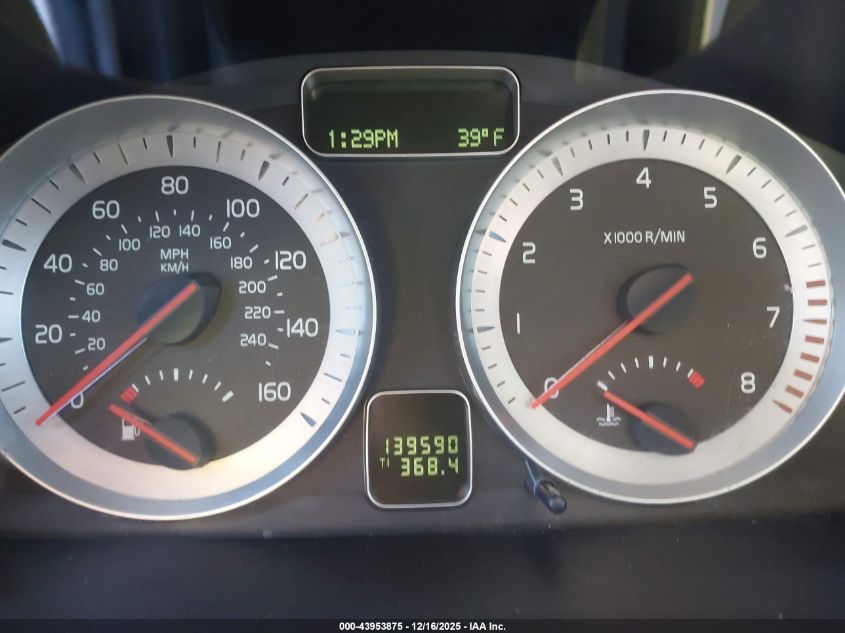 2011 Volvo C70 T5 VIN: YV1672MC0BJ120085 Lot: 43953875