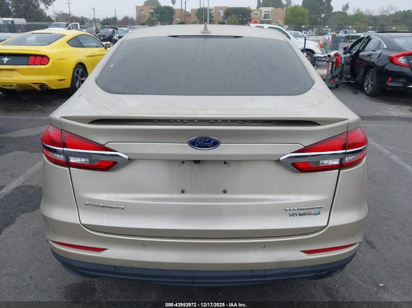 2019 Ford Fusion Hybrid Titanium VIN: 3FA6P0RU4KR235568 Lot: 43953972