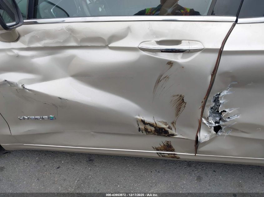 2019 Ford Fusion Hybrid Titanium VIN: 3FA6P0RU4KR235568 Lot: 43953972