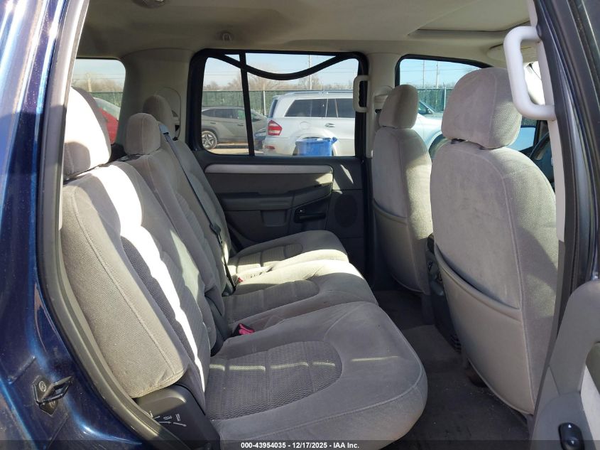 2004 Ford Explorer Nbx/Xlt VIN: 1FMZU73K94UB68330 Lot: 43954035