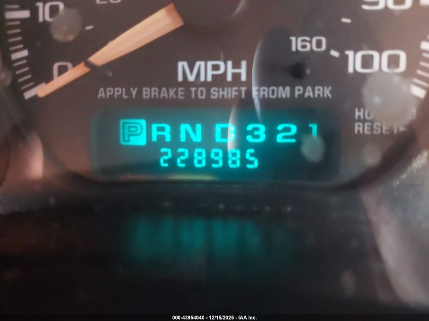 2002 Chevrolet Tahoe Lt VIN: 1GNEK13Z82R118190 Lot: 43954040