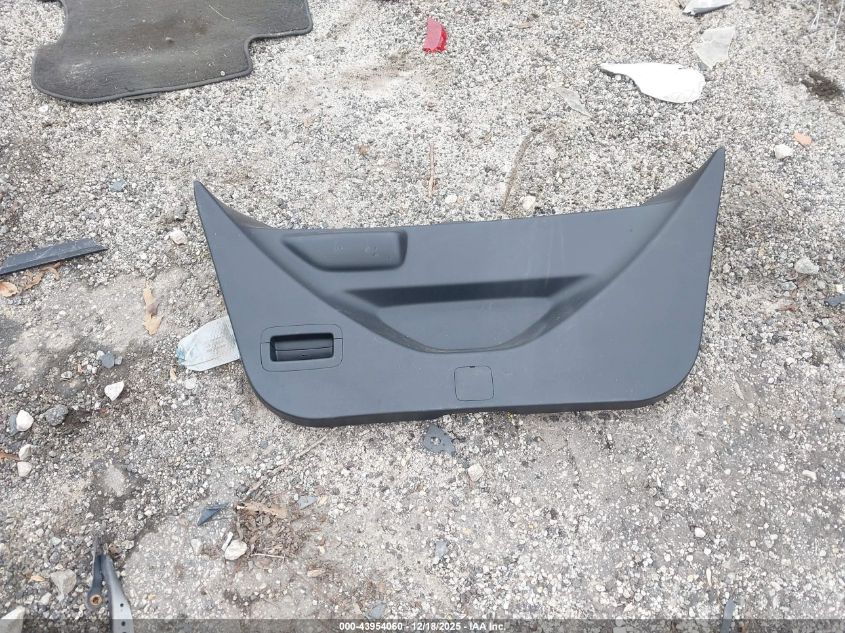 2011 Honda Fit VIN: JHMGE8H33BC007425 Lot: 43954060