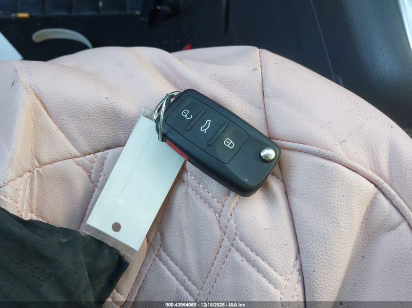 2017 Volkswagen Tiguan 2.0T Wolfsburg Edition VIN: WVGSV7AX9HW500564 Lot: 43954069