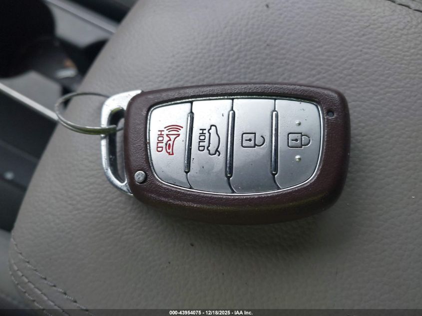 2017 Hyundai Elantra Se VIN: 5NPD84LF3HH054425 Lot: 43954075