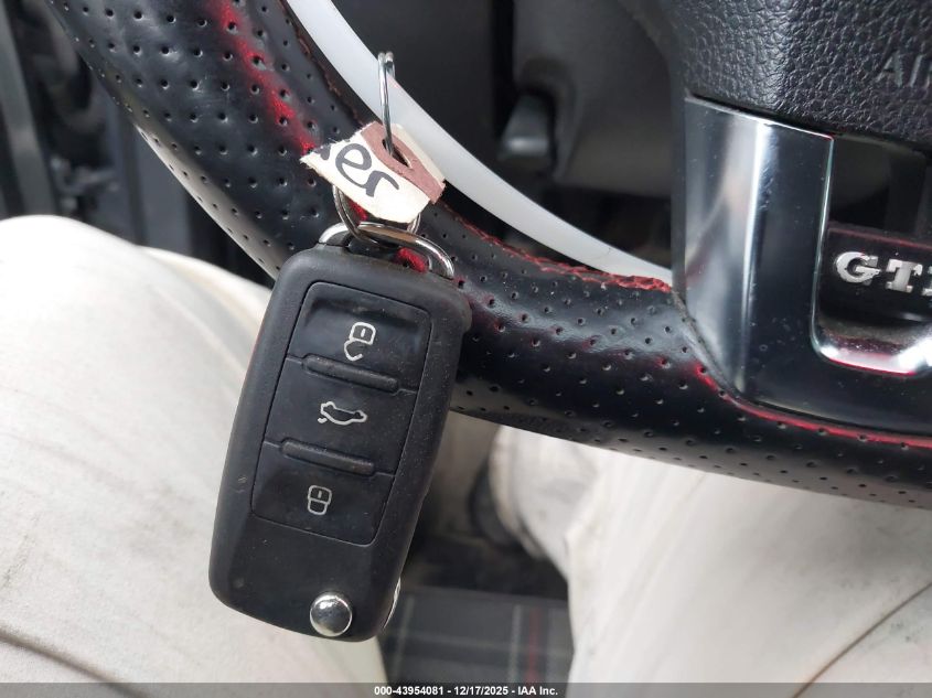 2012 Volkswagen Gti 2-Door VIN: WVWED7AJ3CW096072 Lot: 43954081