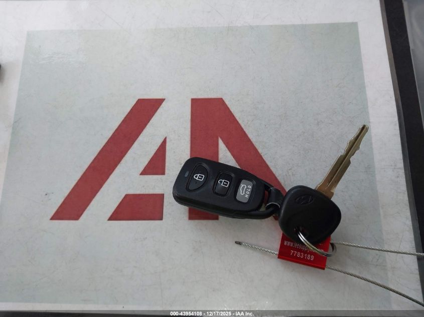 2017 Hyundai Elantra Se VIN: KMHD74LFXHU361353 Lot: 43954108