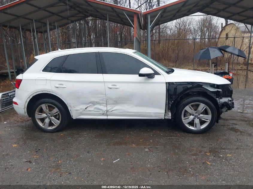 2018 Audi Q5 2.0T Premium/2.0T Tech Premium VIN: WA1BNAFY7J2209555 Lot: 43954140