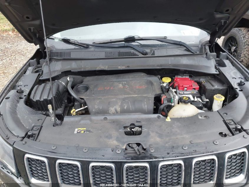 2019 Jeep Compass Latitude 4X4 VIN: 3C4NJDBB7KT849699 Lot: 43954153