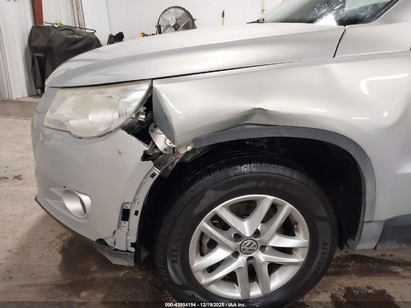 2011 Volkswagen Tiguan S VIN: WVGAV7AX7BW530813 Lot: 43954194