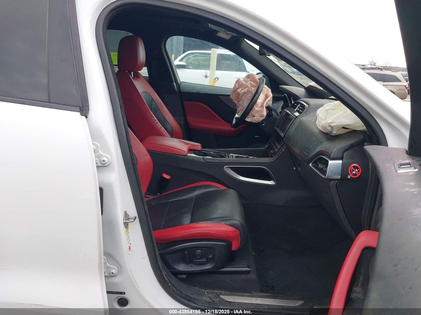 VIN SADCM2BV1HA051846 2017 JAGUAR F-PACE S