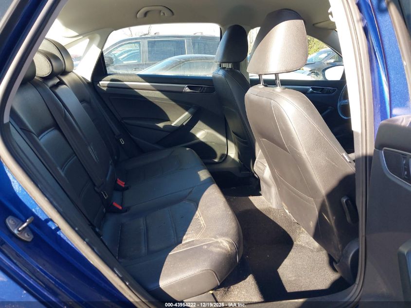 2017 Volkswagen Passat 1.8T R-Line VIN: 1VWDT7A33HC060274 Lot: 43954222