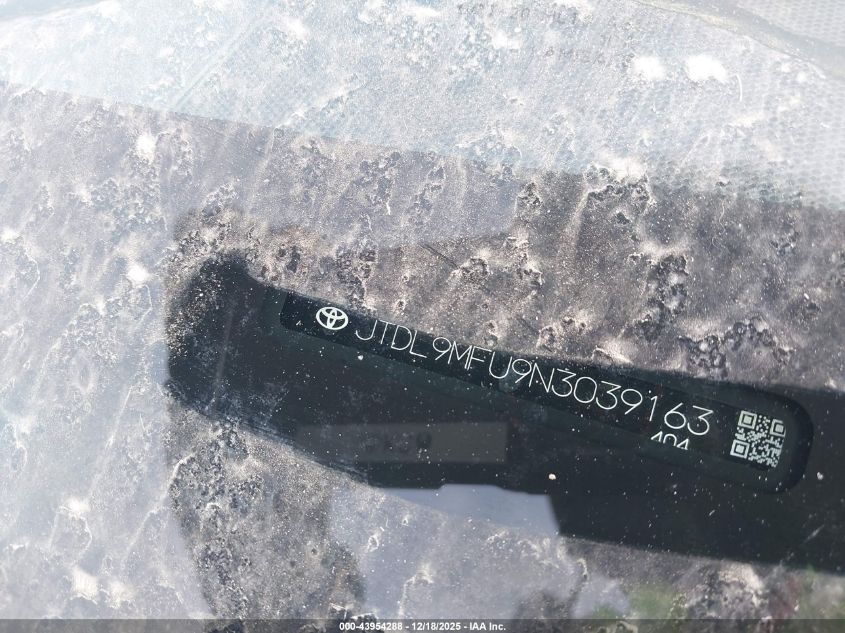 2022 Toyota Prius Xle Awd-E VIN: JTDL9MFU9N3039163 Lot: 43954288