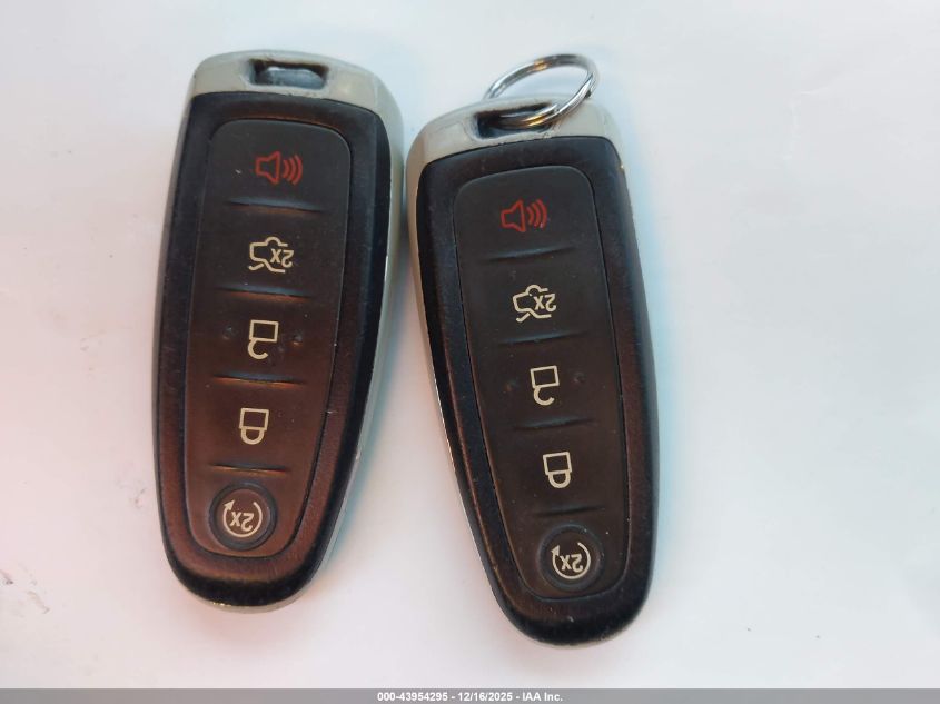 2013 Ford Focus Titanium VIN: 1FADP3J24DL196324 Lot: 43954295