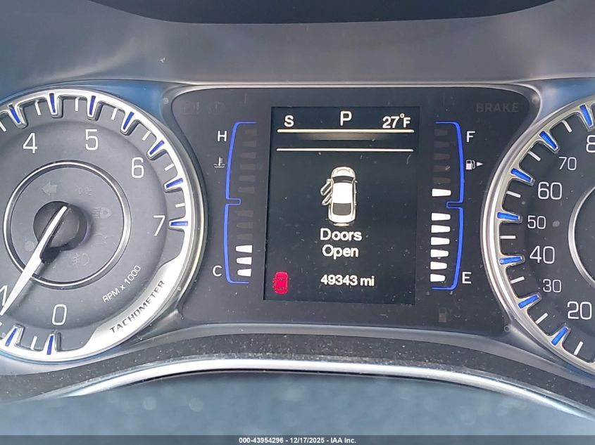 2015 Chrysler 200 Limited VIN: 1C3CCCAB3FN542361 Lot: 43954296