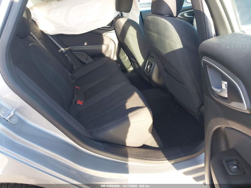 2015 Chrysler 200 Limited VIN: 1C3CCCAB3FN542361 Lot: 43954296