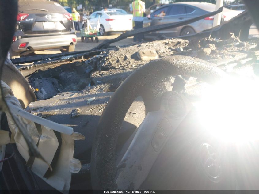 2012 Toyota Prius Two VIN: JTDKN3DU6C5500969 Lot: 43954328