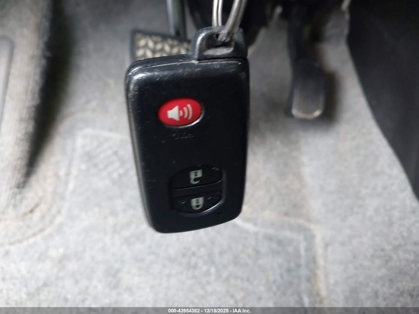 2013 Toyota Prius Two VIN: JTDKN3DU1D1636449 Lot: 43954382