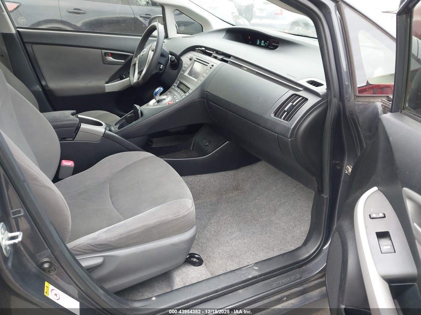 2013 Toyota Prius Two