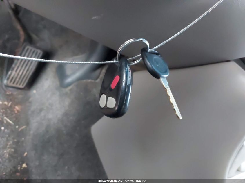 2000 Chevrolet Suburban 1500 Ls VIN: 3GNFK16T0YG207692 Lot: 43954416