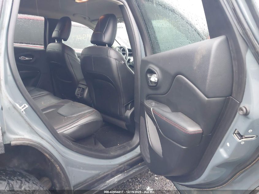 2015 Jeep Cherokee Trailhawk VIN: 1C4PJMBS5FW667797 Lot: 43954417