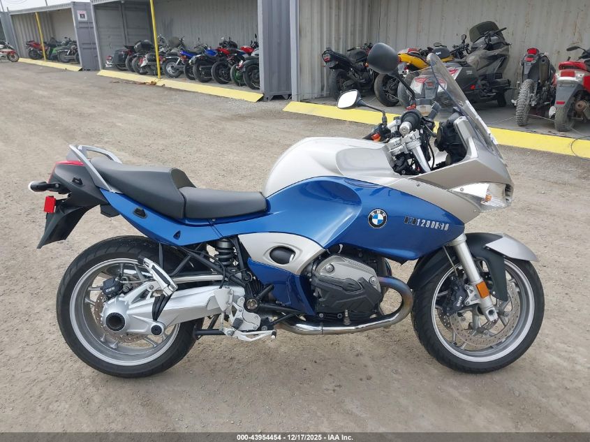 2005 BMW R1200 St/Rt VIN: WB10338075ZM30539 Lot: 43954454
