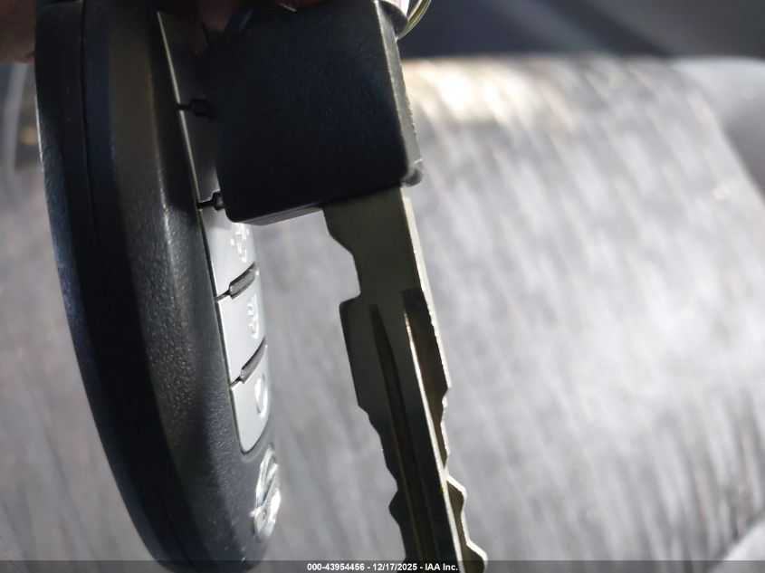 2017 Nissan Rogue Sv VIN: 5N1AT2MV5HC800361 Lot: 43954456