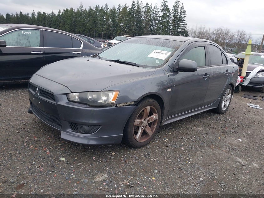 Mitsubishi LANCER — thumbnail 2