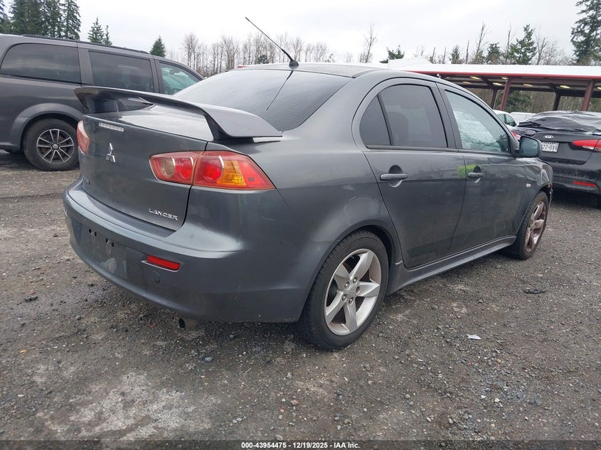 Mitsubishi LANCER — thumbnail 4
